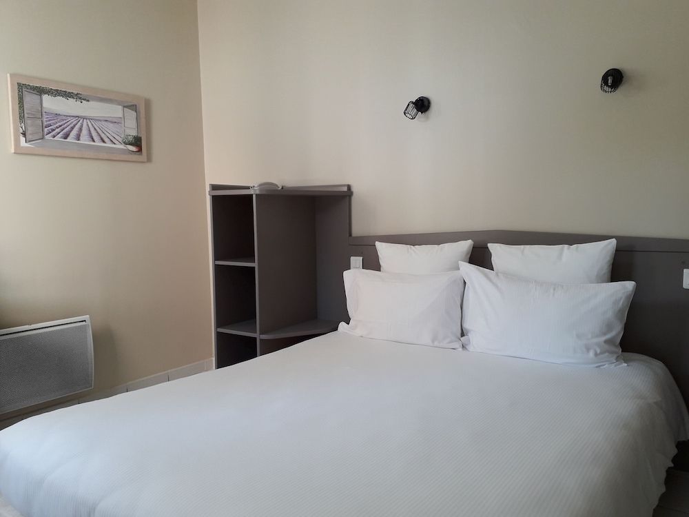 Comfort Room, Terrace