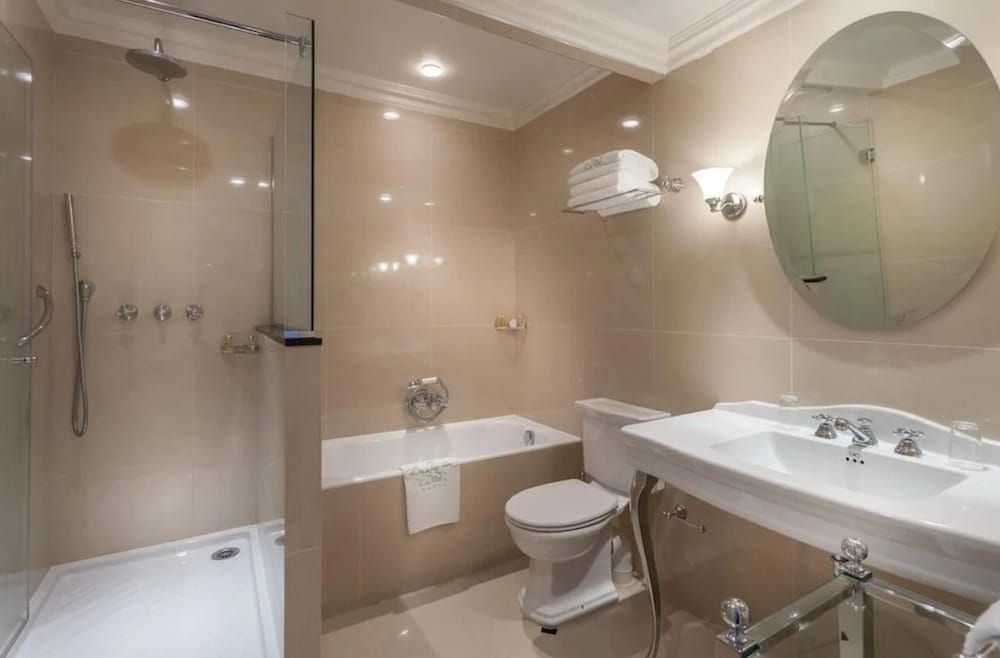 Duc de Saint-Simon Classic Double Room 8