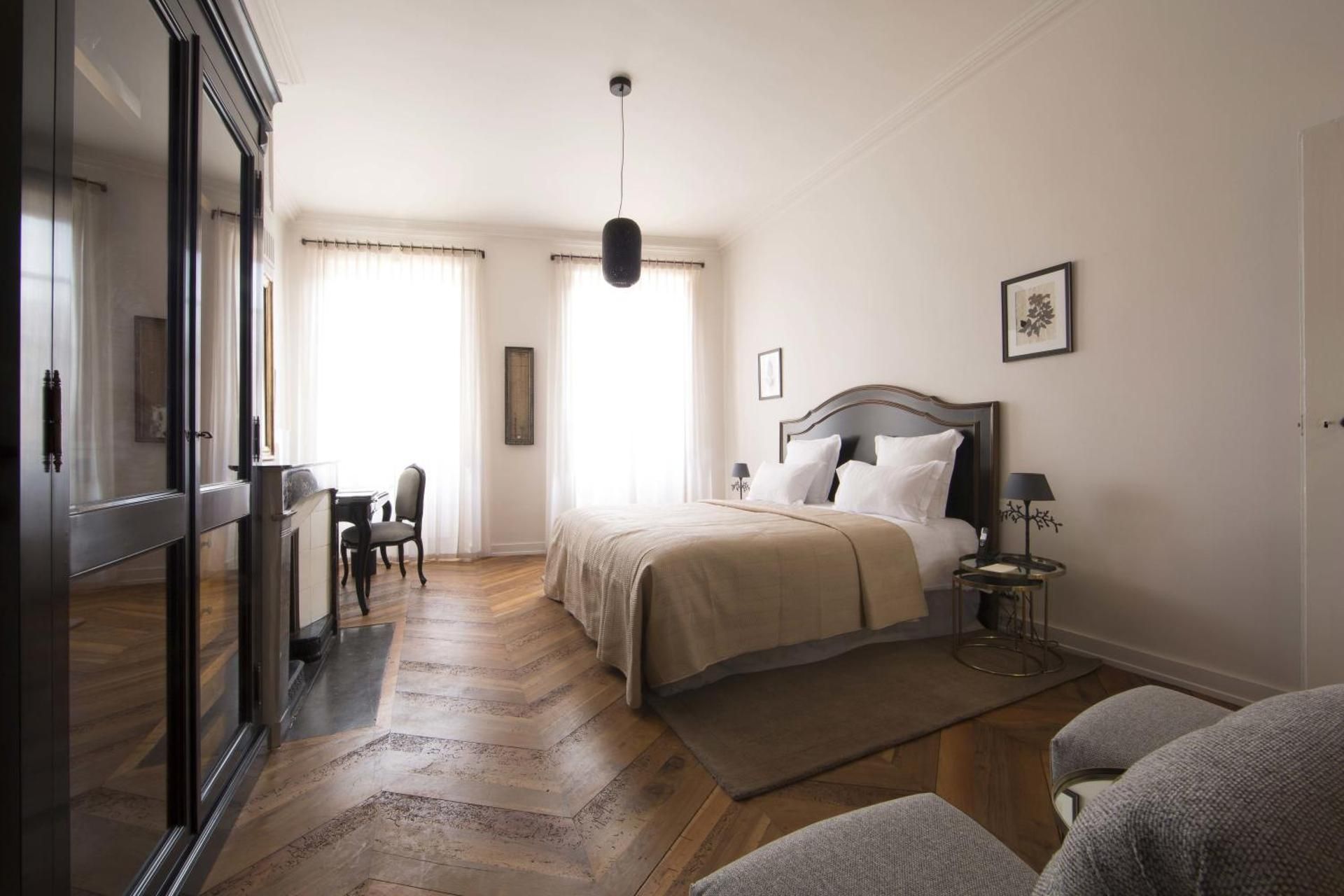 Deluxe Double Room with Shower