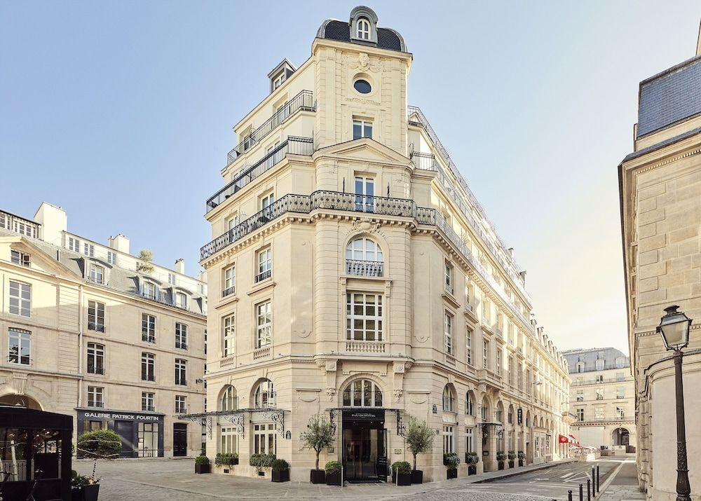 undefined Grand Hotel du Palais Royal 2