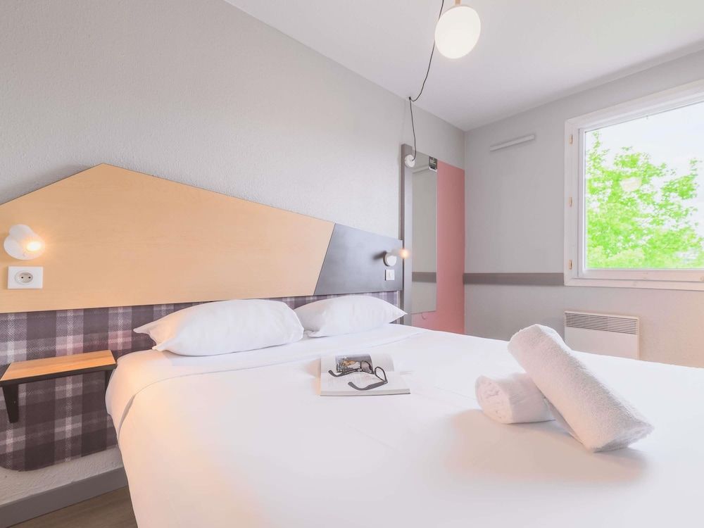 greet hotel Annecy Cran Gevrier Pure Room, 1 Double Bed 5