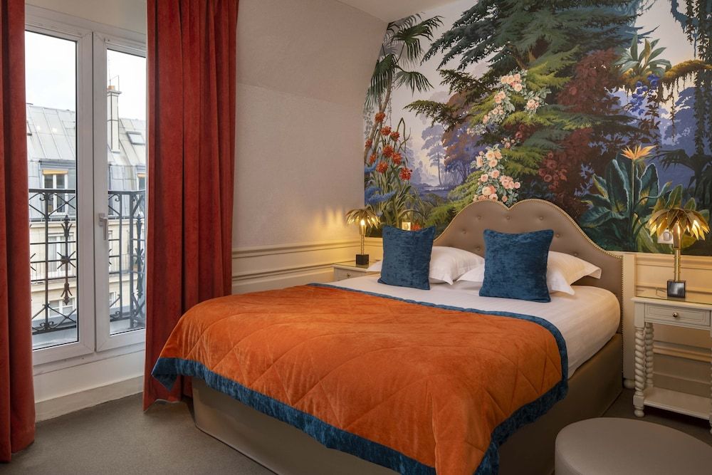Hôtel & Spa Saint Jacques Classic Double Room, 1 Double Bed, Accessible through stairs from the fifth floor