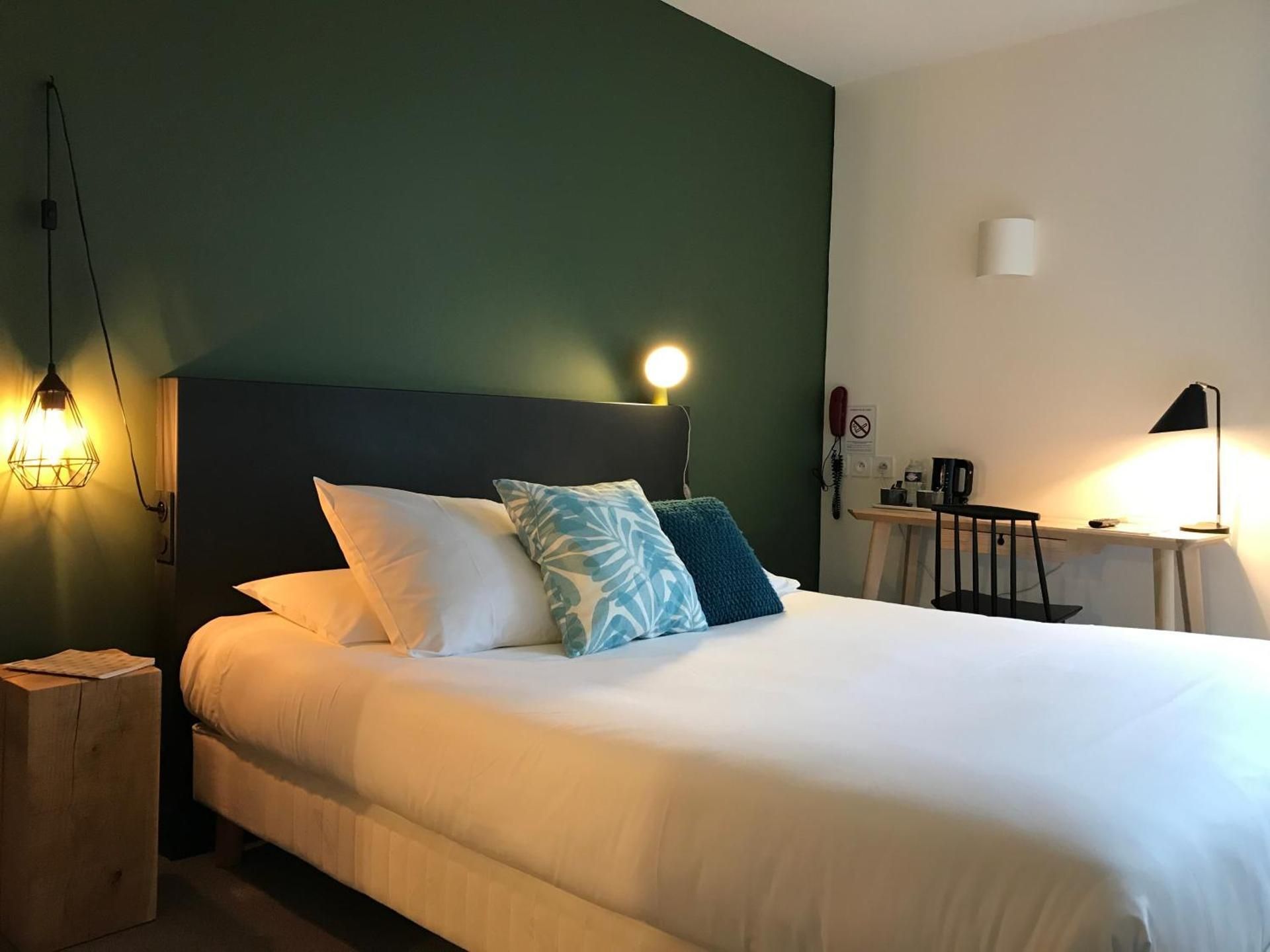 Comfort Double Room - Garden Side & sea view