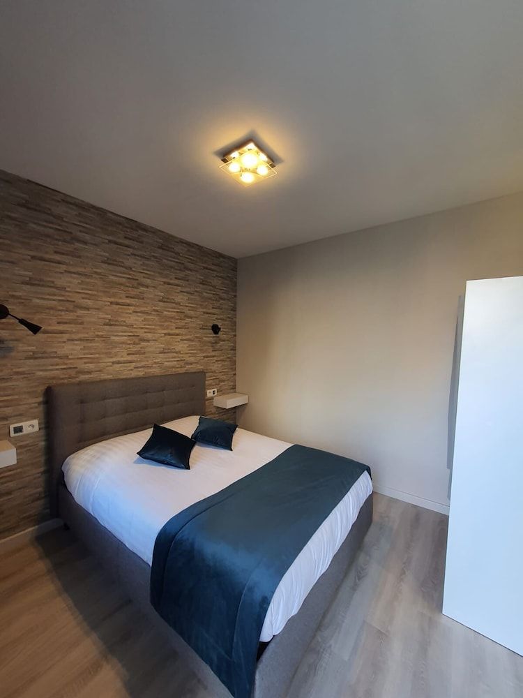 New Windsor Standard Double Room 5