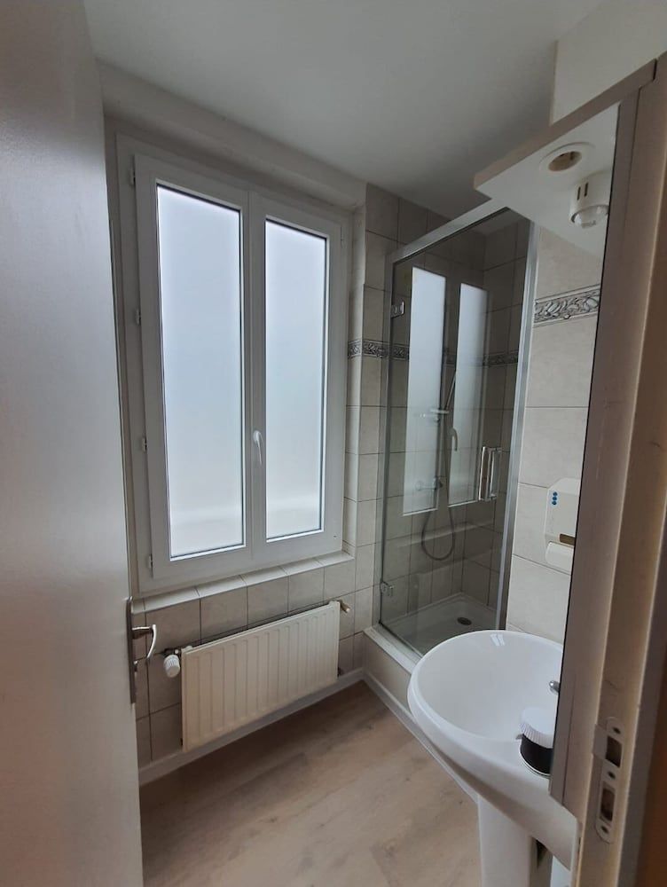 New Windsor Standard Double Room 6