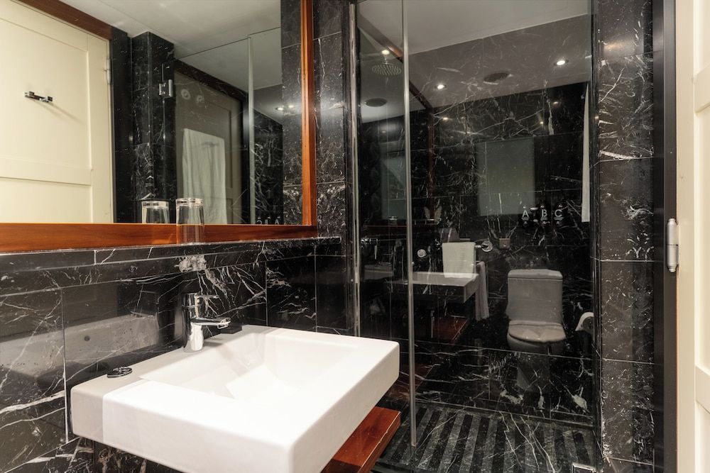 U232 Hotel Economy Single Room 5