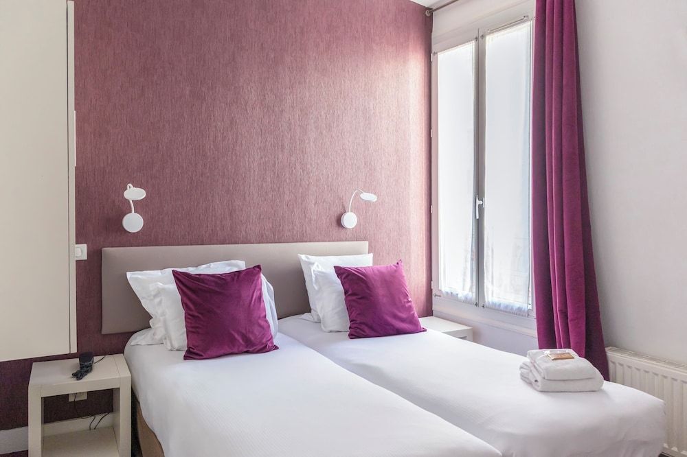 undefined Porte de Versailles Hotel 5