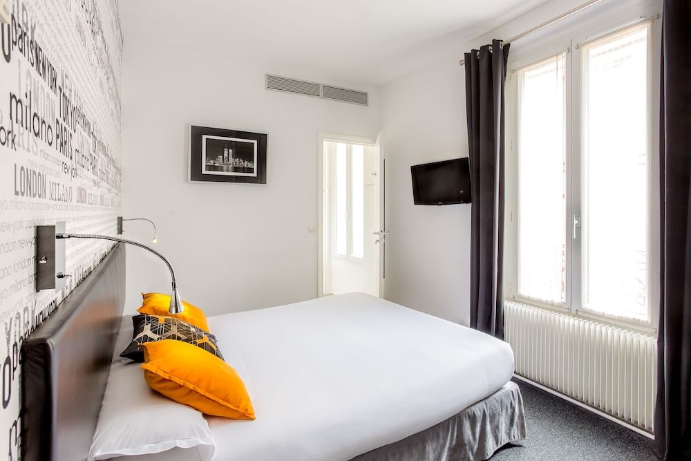 Porte de Versailles Hotel Double Room 3