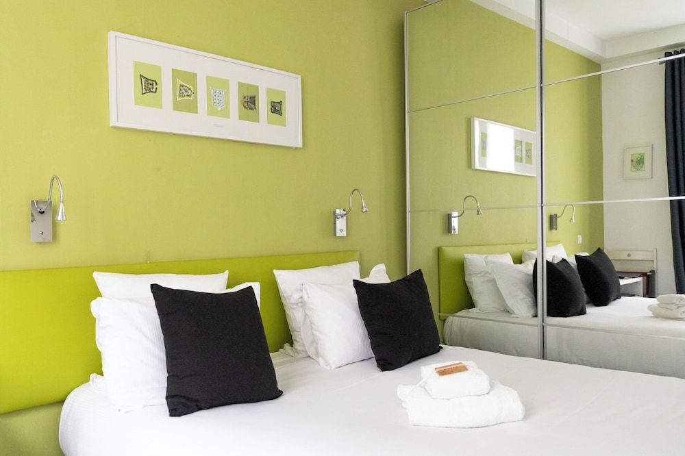 Porte de Versailles Hotel Double Room 7