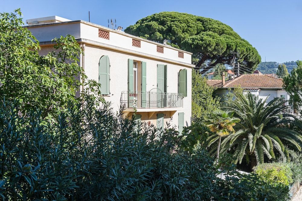 undefined Ideal Séjour Cannes, Hôtel de Charme 2