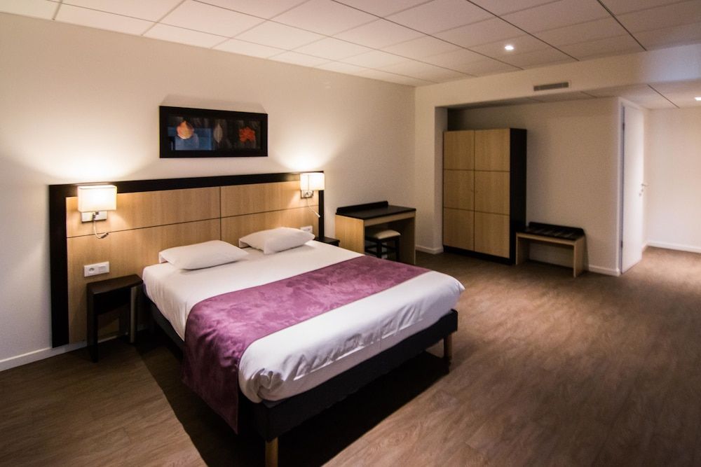 Standard Studio, 2 Twin Beds, Kitchenette