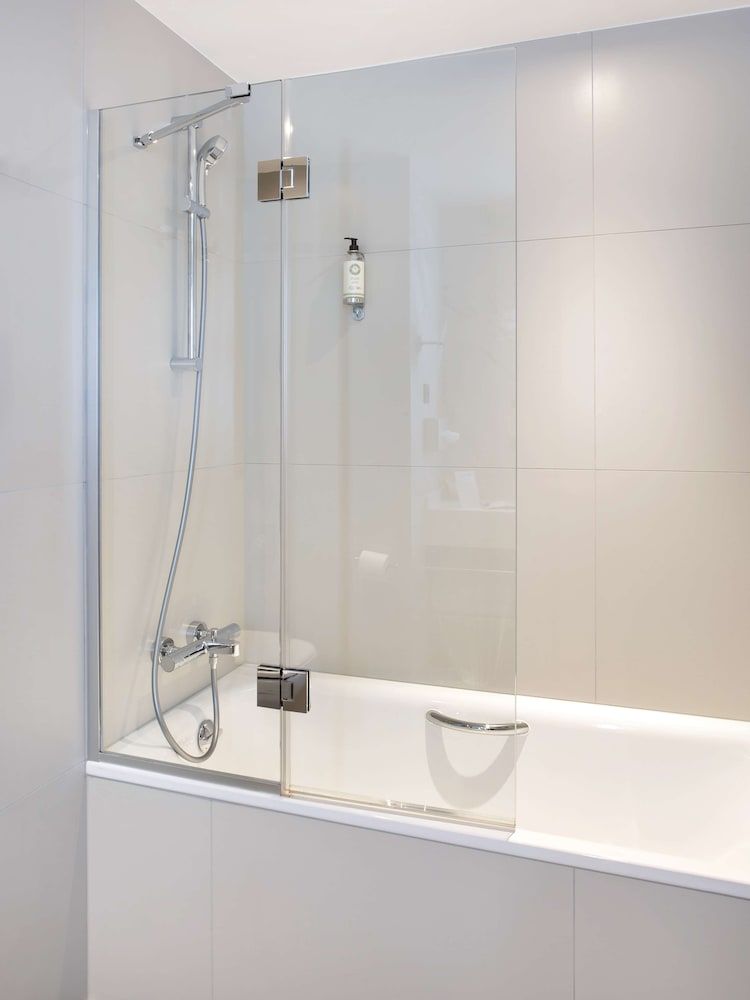 undefined Best Western Plus Hotel du Pont Wilson 10