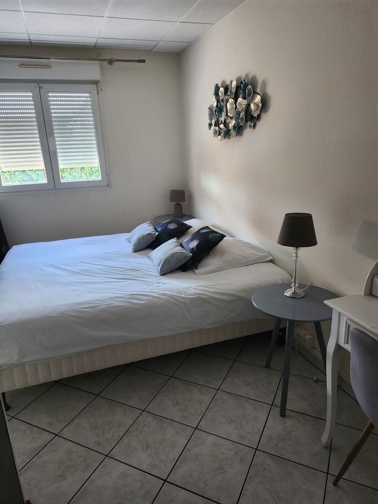 Hotel des bois Double Room (Petite Chambre Double) 2