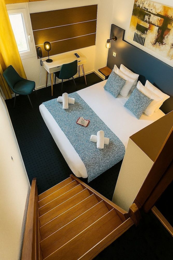 Family Duplex (for 2 adults and 2 children)