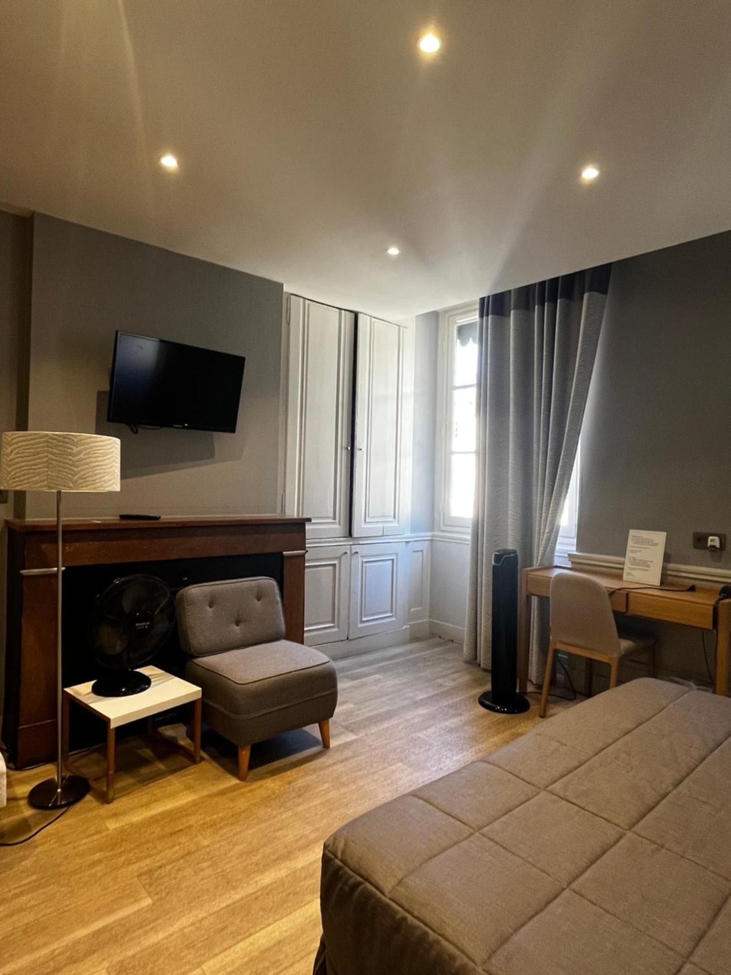 undefined Hotel du Theatre 9