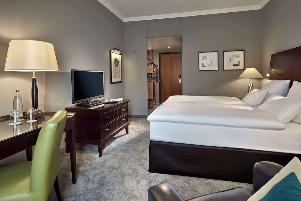 undefined Lindner Hotel Cologne City Plaza, part of JdV by Hyatt 3