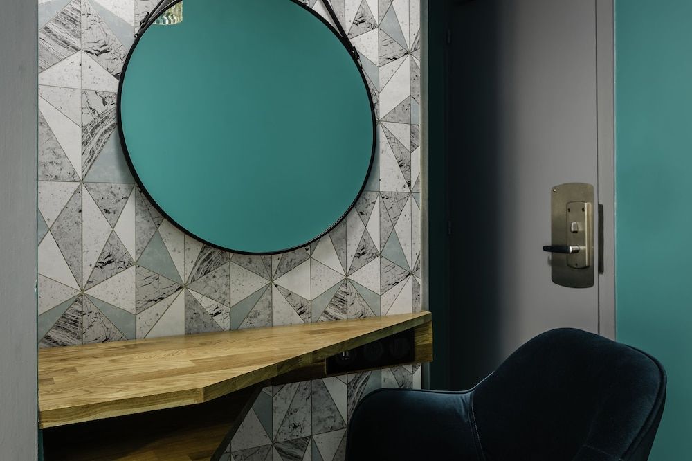 Hôtel Elysée Etoile Basic Double Room, 1 Double Bed 8