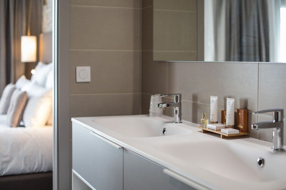 James Boutique Hôtel Junior Suite, 1 King Bed 6