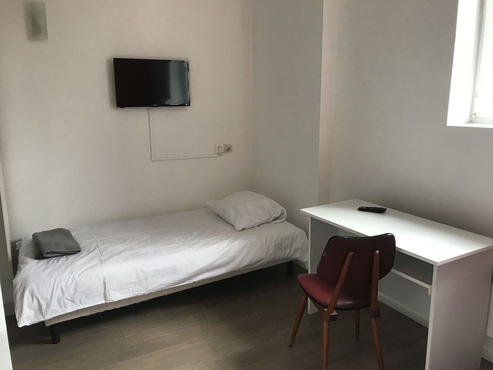 Basic Single Room
