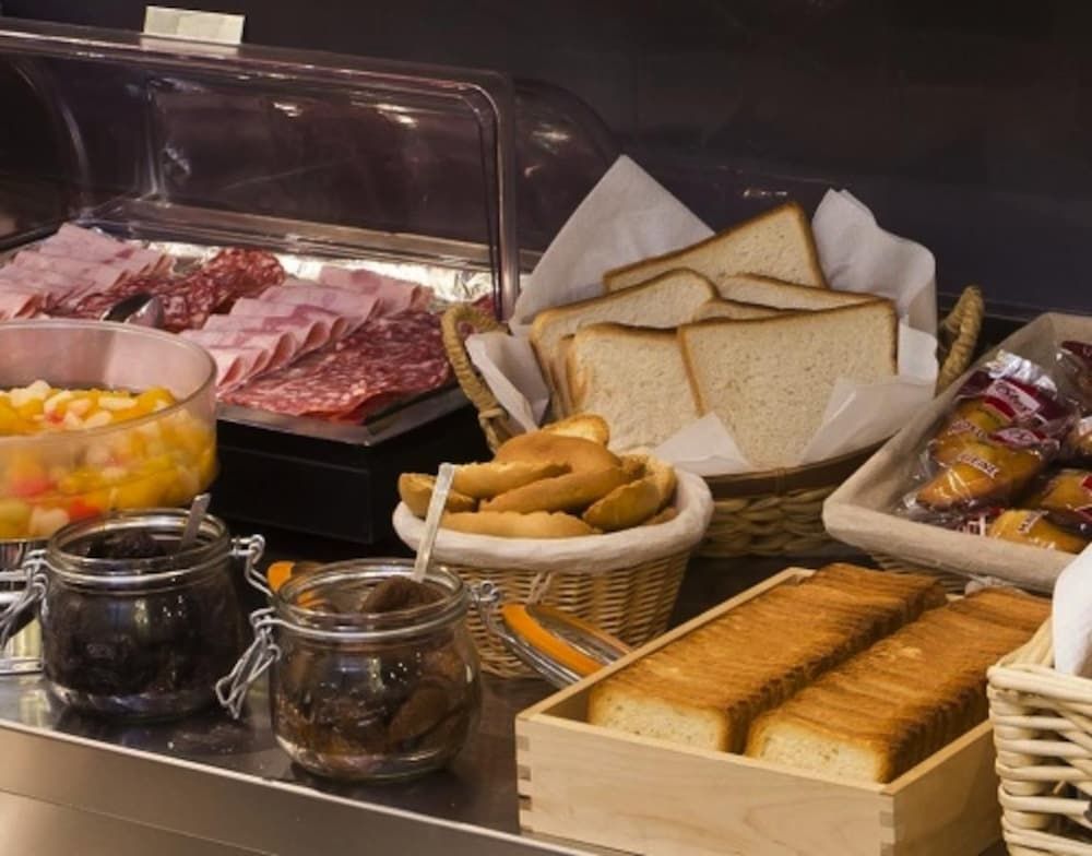 undefined Home Latin 8