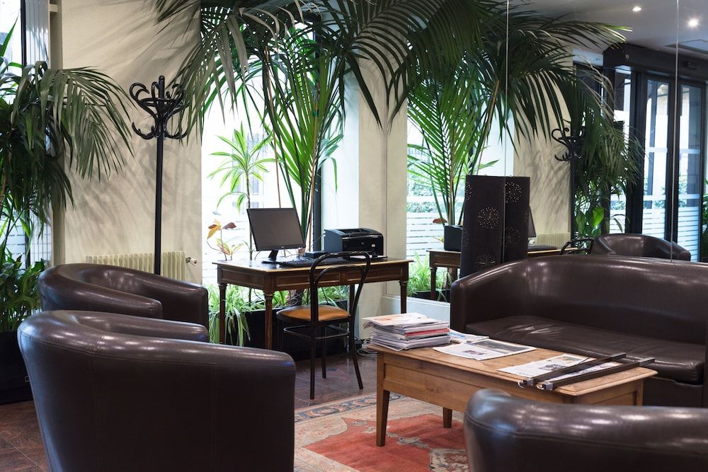 undefined Home Latin 10