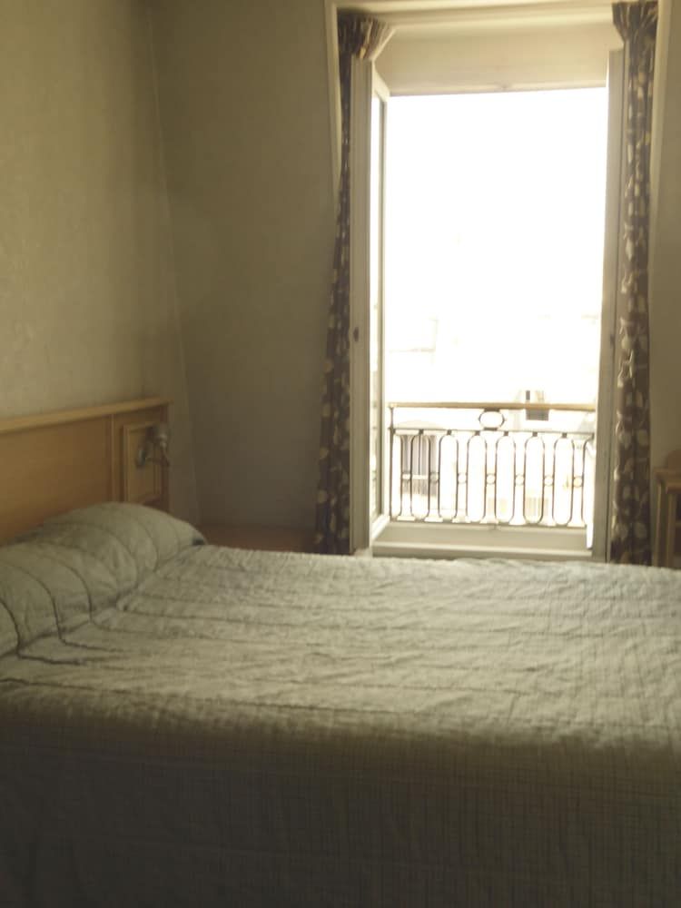 undefined Hotel De Paris Saint Georges 6