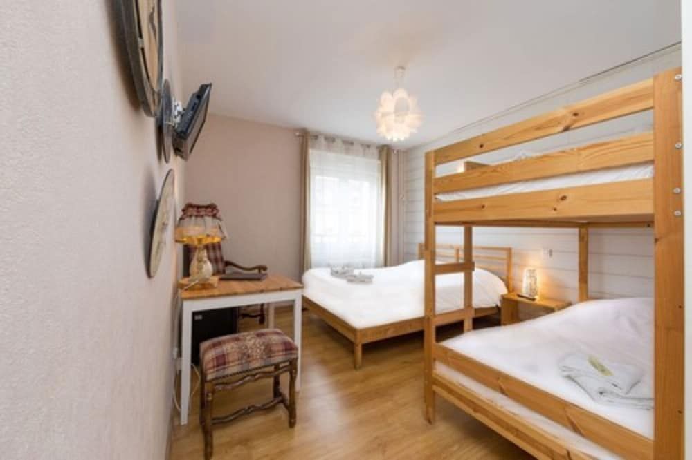 Hôtel Restaurant l'Aubergade Quadruple Room 2