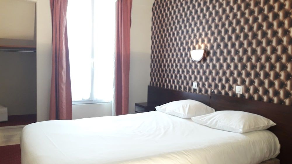 La Vieille France Double Room 7