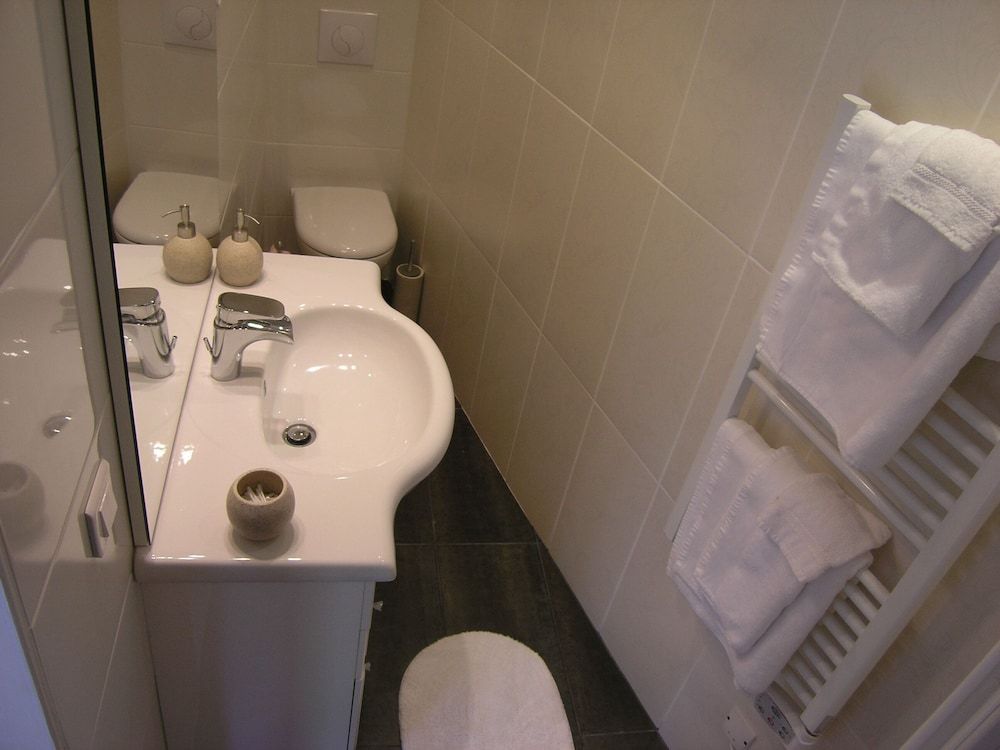 Le Corrigot Comfort Double Room, Private Bathroom (La Romance ) 7