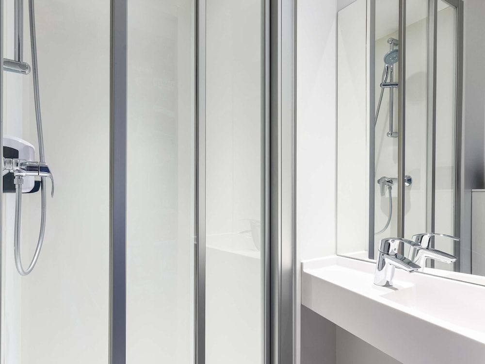 hotelF1 Annecy Argonay Room, 1 Double Bed, Private Bathroom (Cabrio) 10