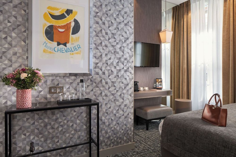 Hôtel La Lanterne & Spa By Timhotel Deluxe Room 3