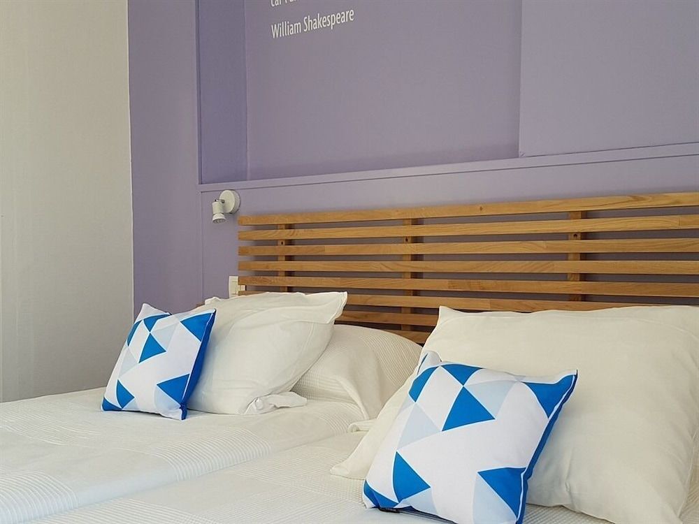 Standard Double or Twin Room, Private Bathroom (Balcon)