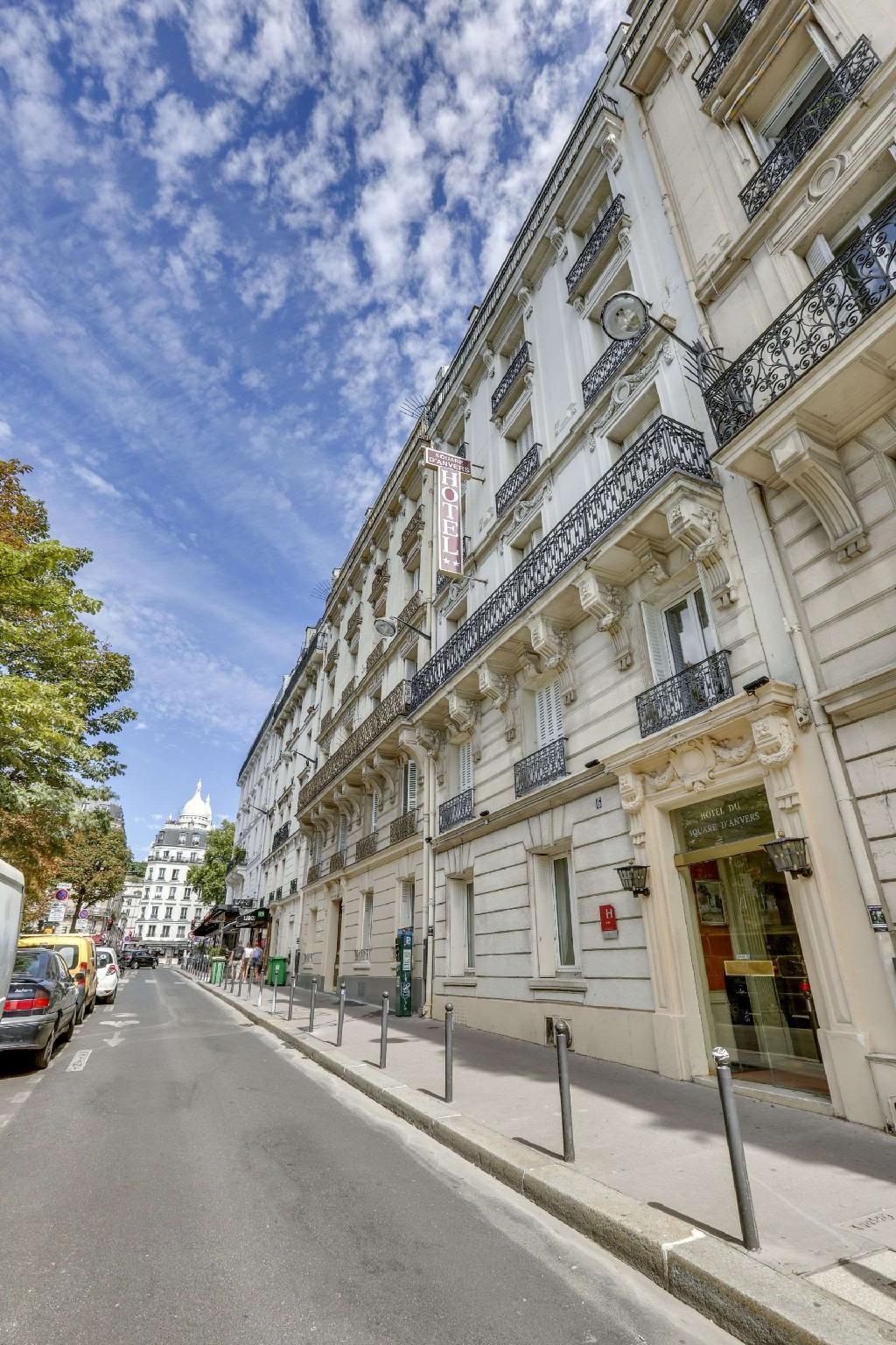 undefined Hotel du Square d'Anvers 5