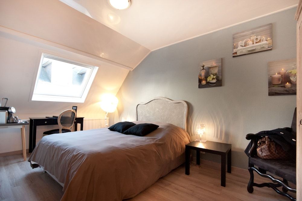 Double Room (Cathedral View)