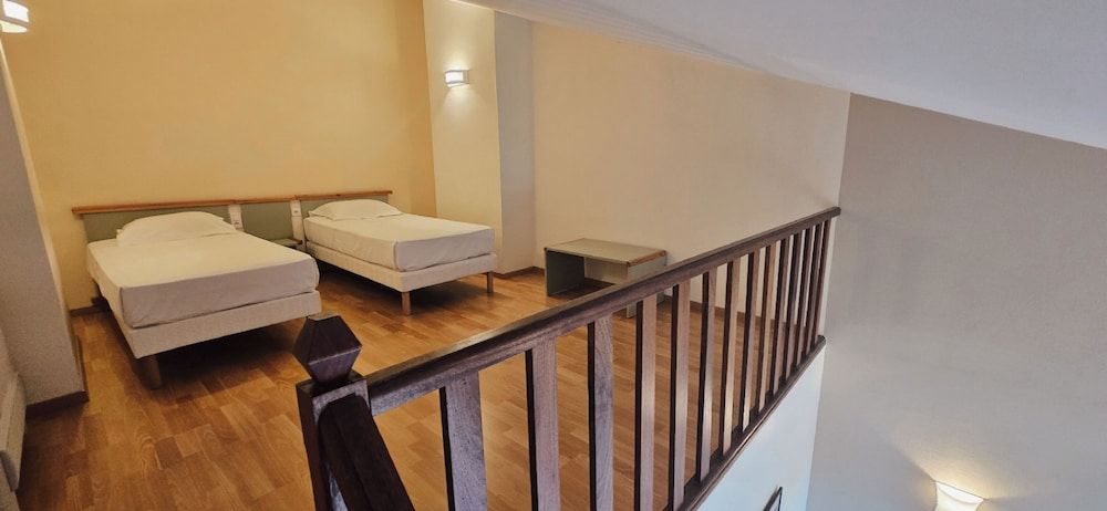 Hotel Poretta Quadruple Room 5