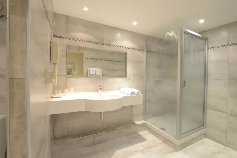 Hotel Poretta Quadruple Room 6