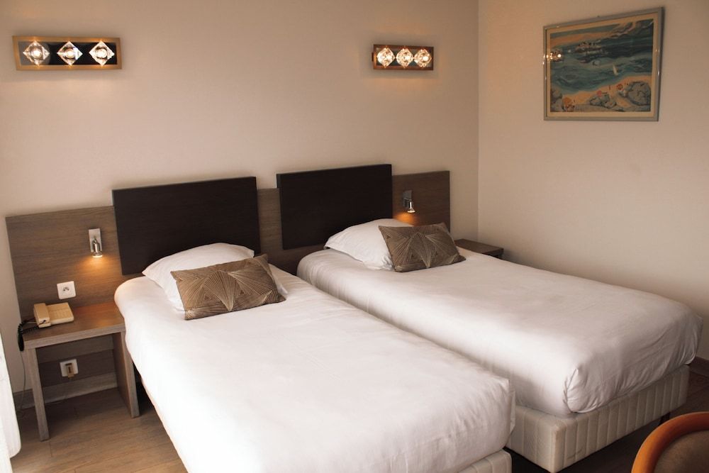 Hotel Poretta Twin Room 2