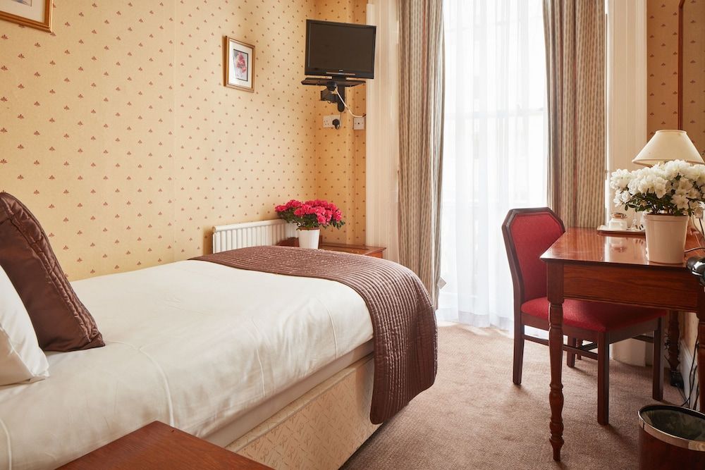 undefined The Diplomat Hotel 10