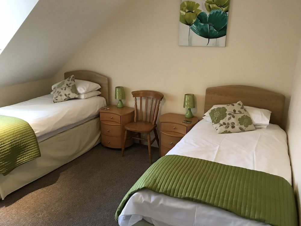 Family Apartment, 2 Bedrooms (Apartment 4 sleeps 7)