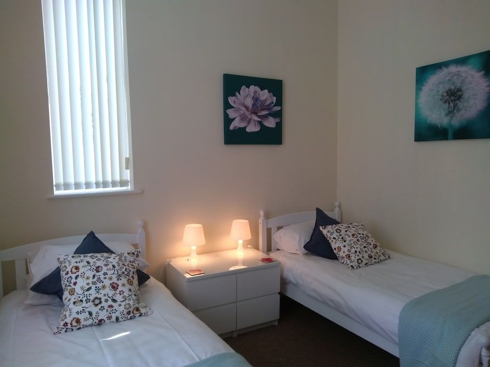 Deluxe Apartment, 2 Bedrooms, Ground Floor (Apartment 5 Sleeps 7)