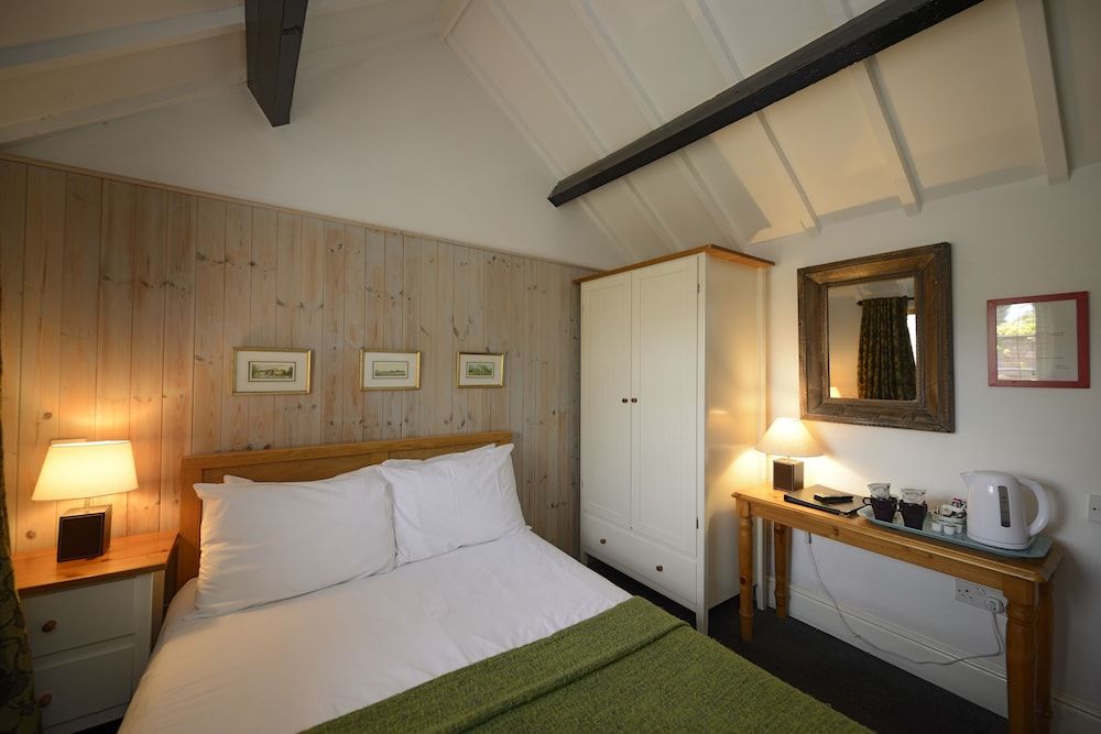 The White Lion Inn Double Room 5