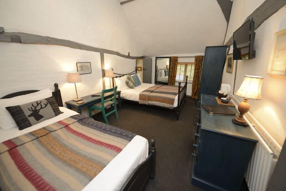 The White Lion Inn Double Room 7