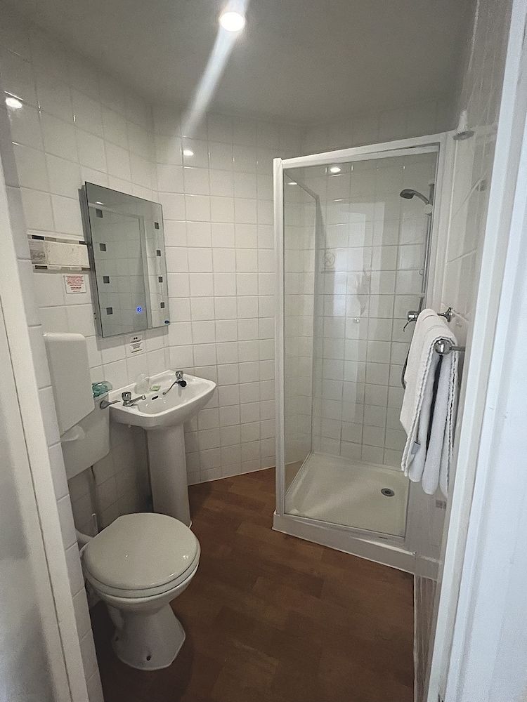 Eastbourne Riviera Hotel Single Room 3