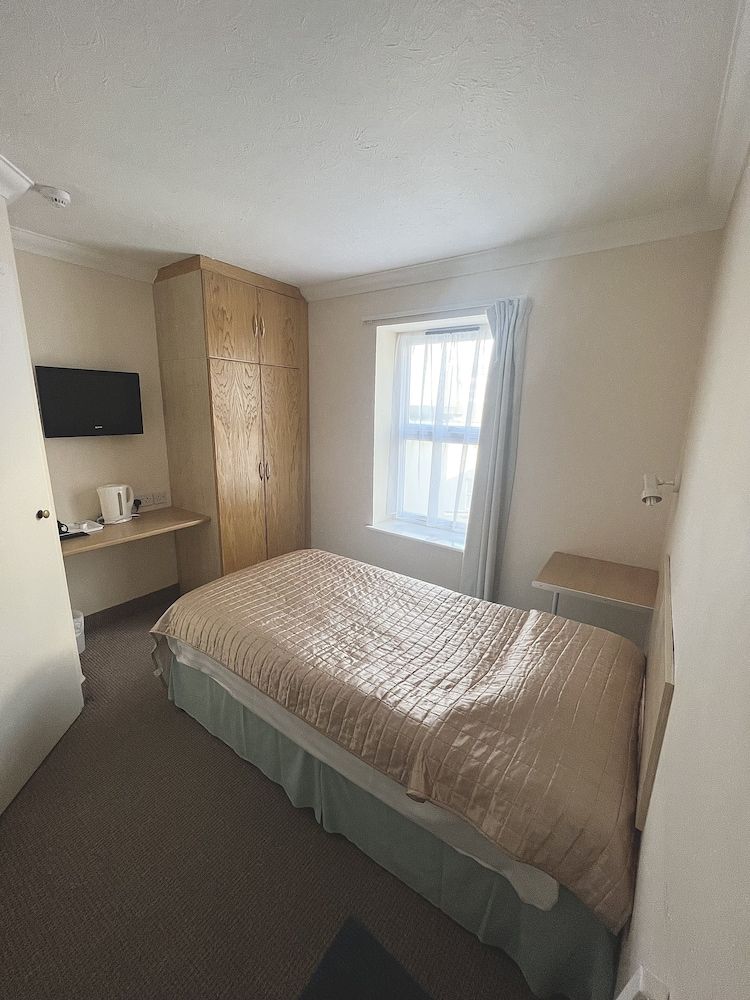 Eastbourne Riviera Hotel Single Room