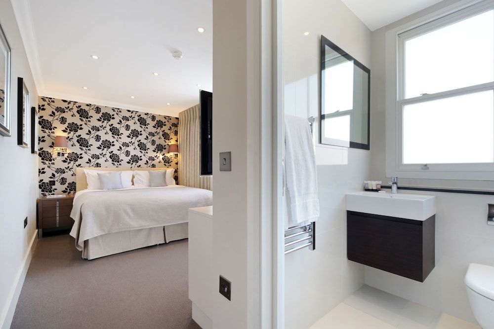 Ashburn Court Three Bedroom Deluxe 7