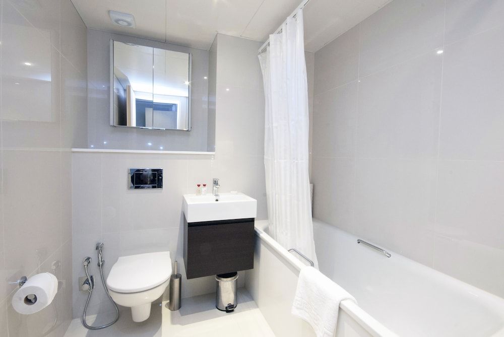 Claverley Court Studio Apartment 3