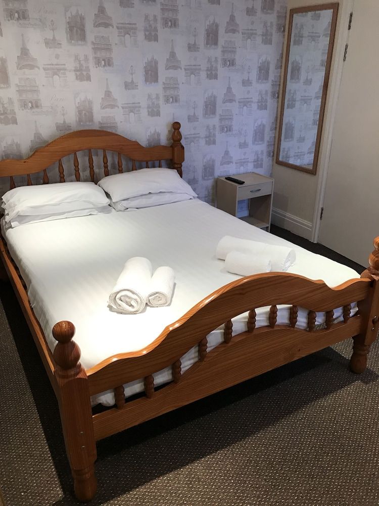 Queens Plaza Hotel Double Room