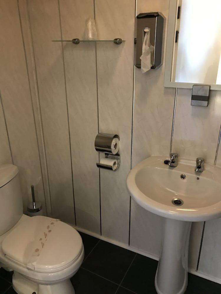 Queens Plaza Hotel Double Room 13