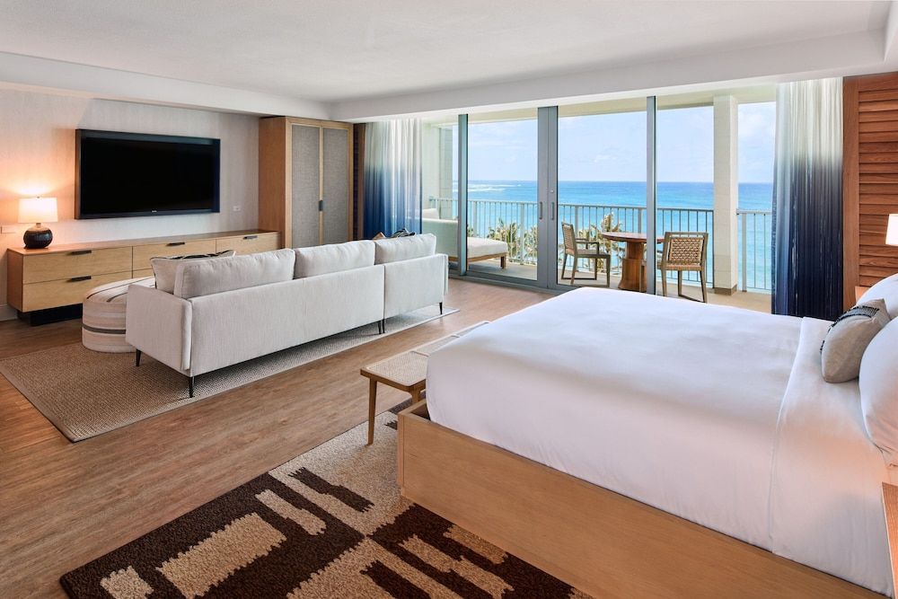 Suite, 1 King Bed, Oceanfront