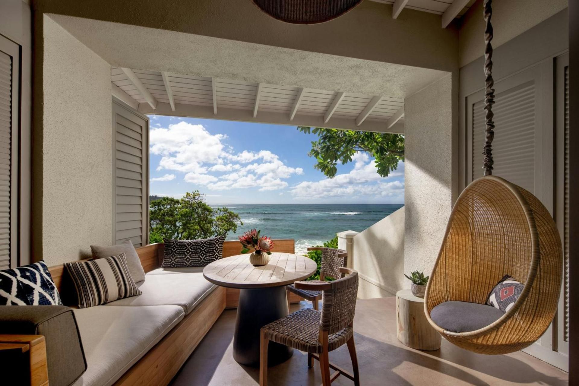 Ocean Front Bungalow, Bungalow, 2 Queen, Sofa Bed, Ocean Facing View, Ground Floor, Patio